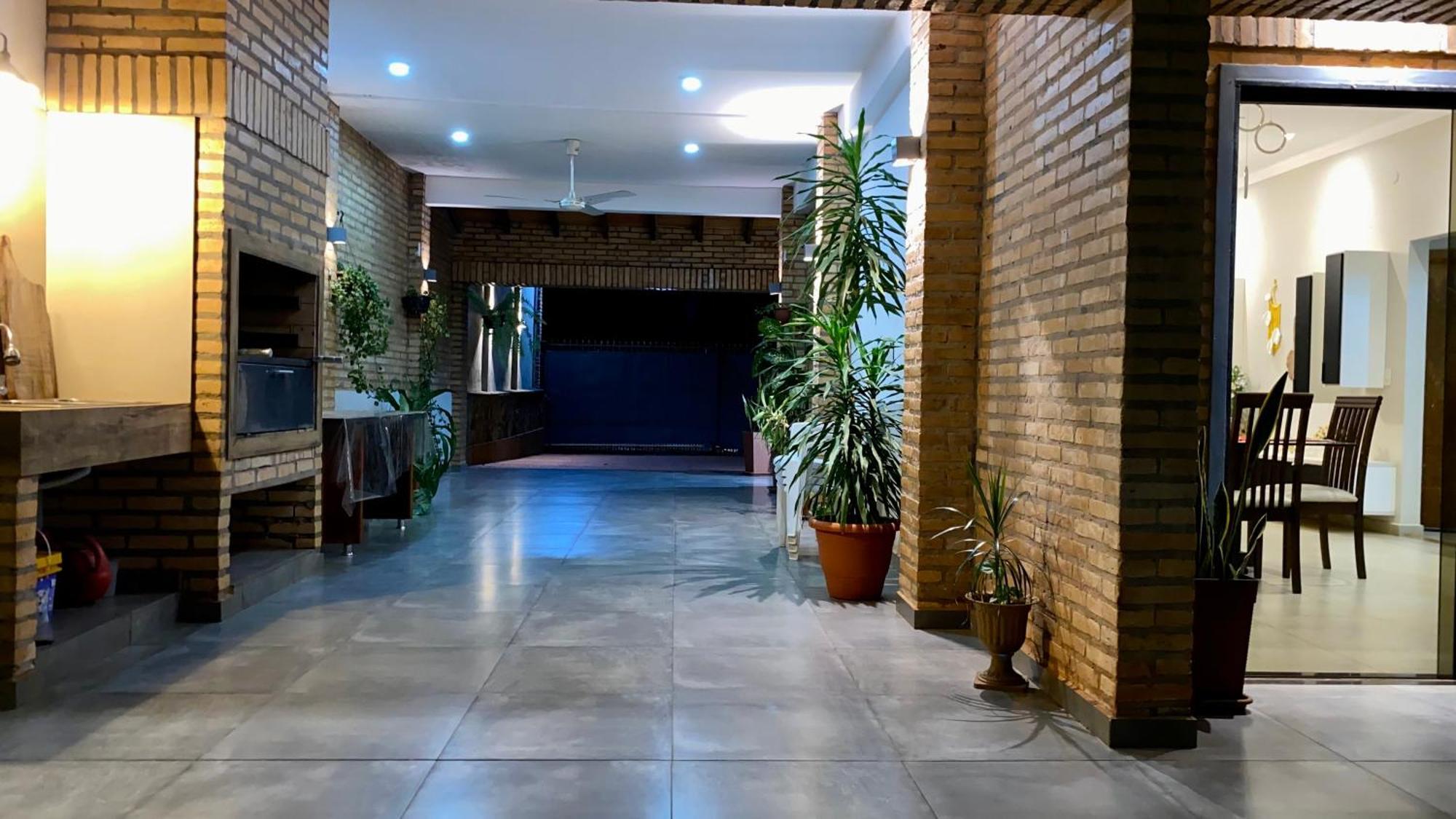 Moderna Y Unica Casa Independiente Con Jardin Y Estacionamiento Ciudad del Este Extérieur photo